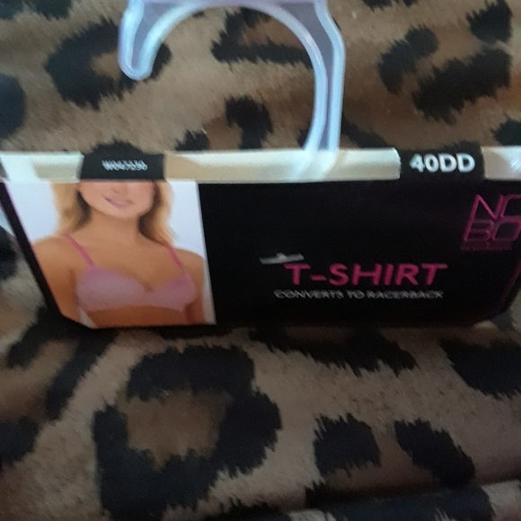 Moulded bra 40DD NWT - Picture 2 of 5